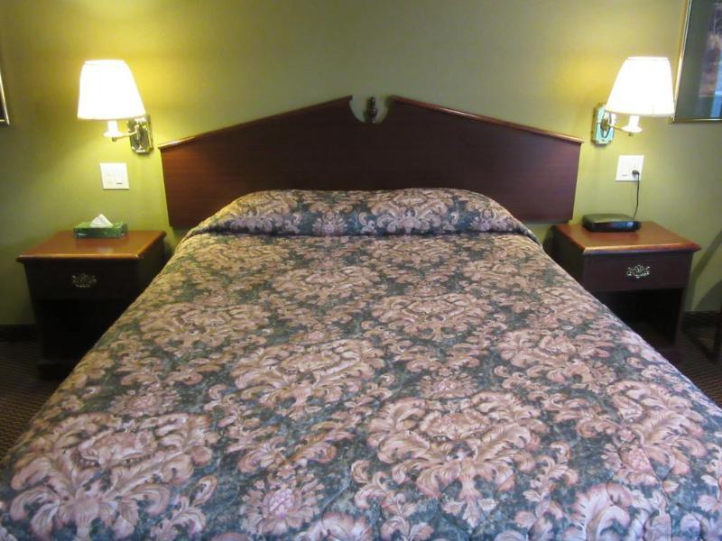Knights Inn Сейлем Экстерьер фото