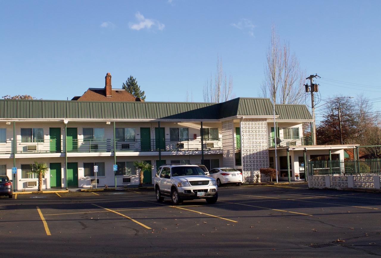 Knights Inn Сейлем Экстерьер фото